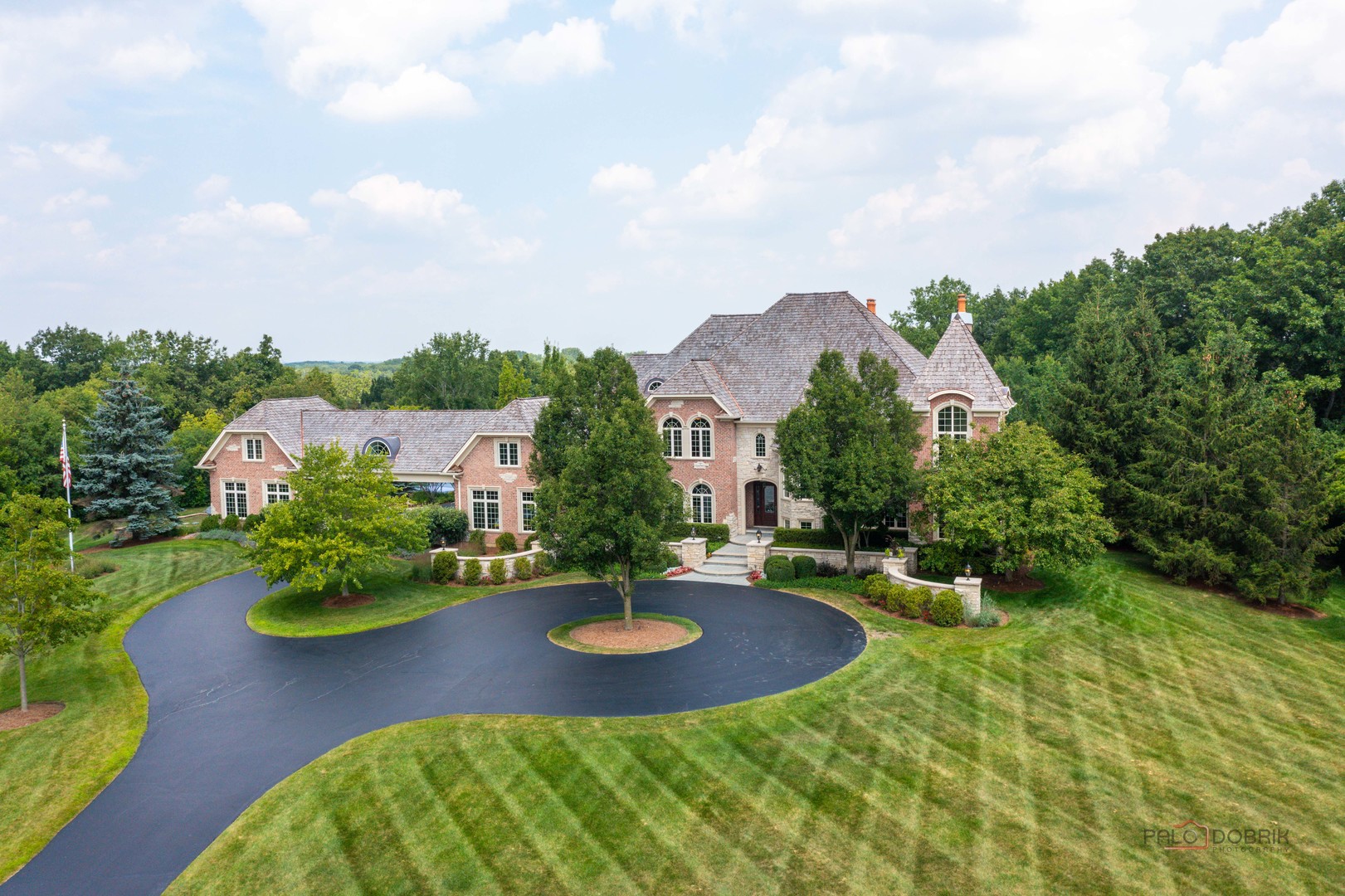 5 Jennifer Court