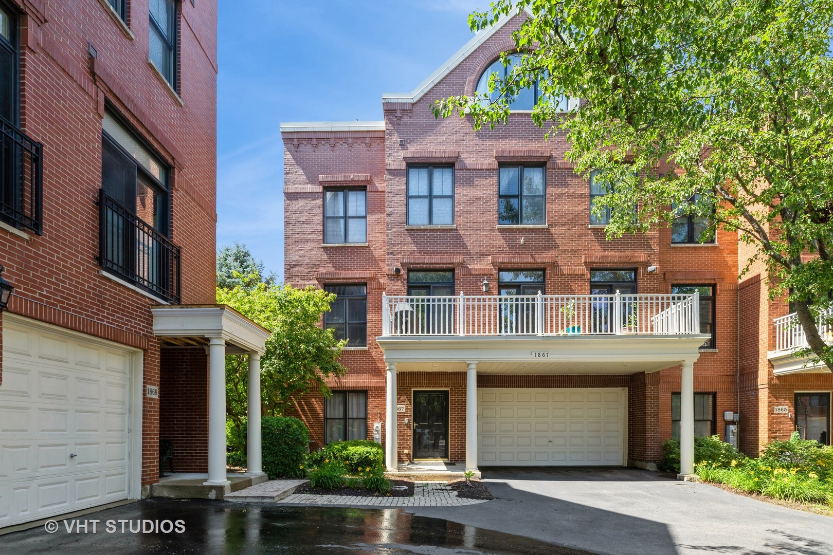 1867 Admiral Court